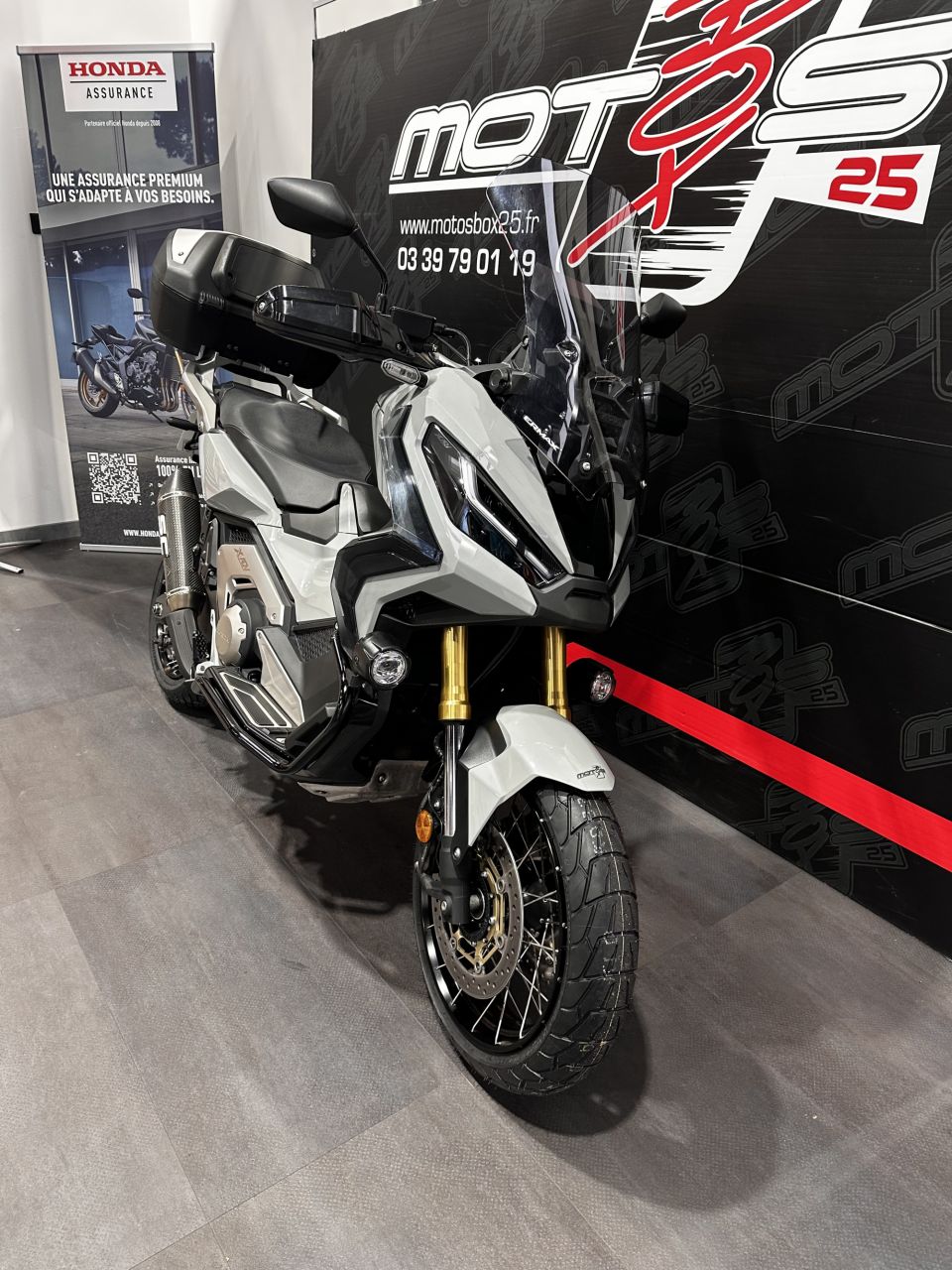 HONDA X-ADV 4