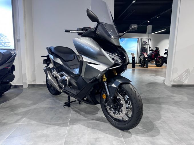 HONDA NSS FORZA 750 4