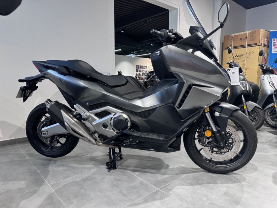 HONDA NSS FORZA 750 4