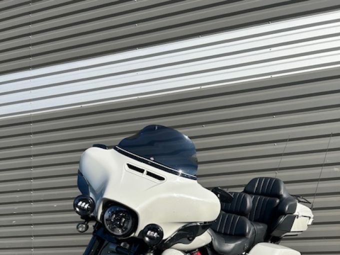 HARLEY-DAVIDSON TOURING ELECTRA GLIDE 1923 ULTRA CVO 4