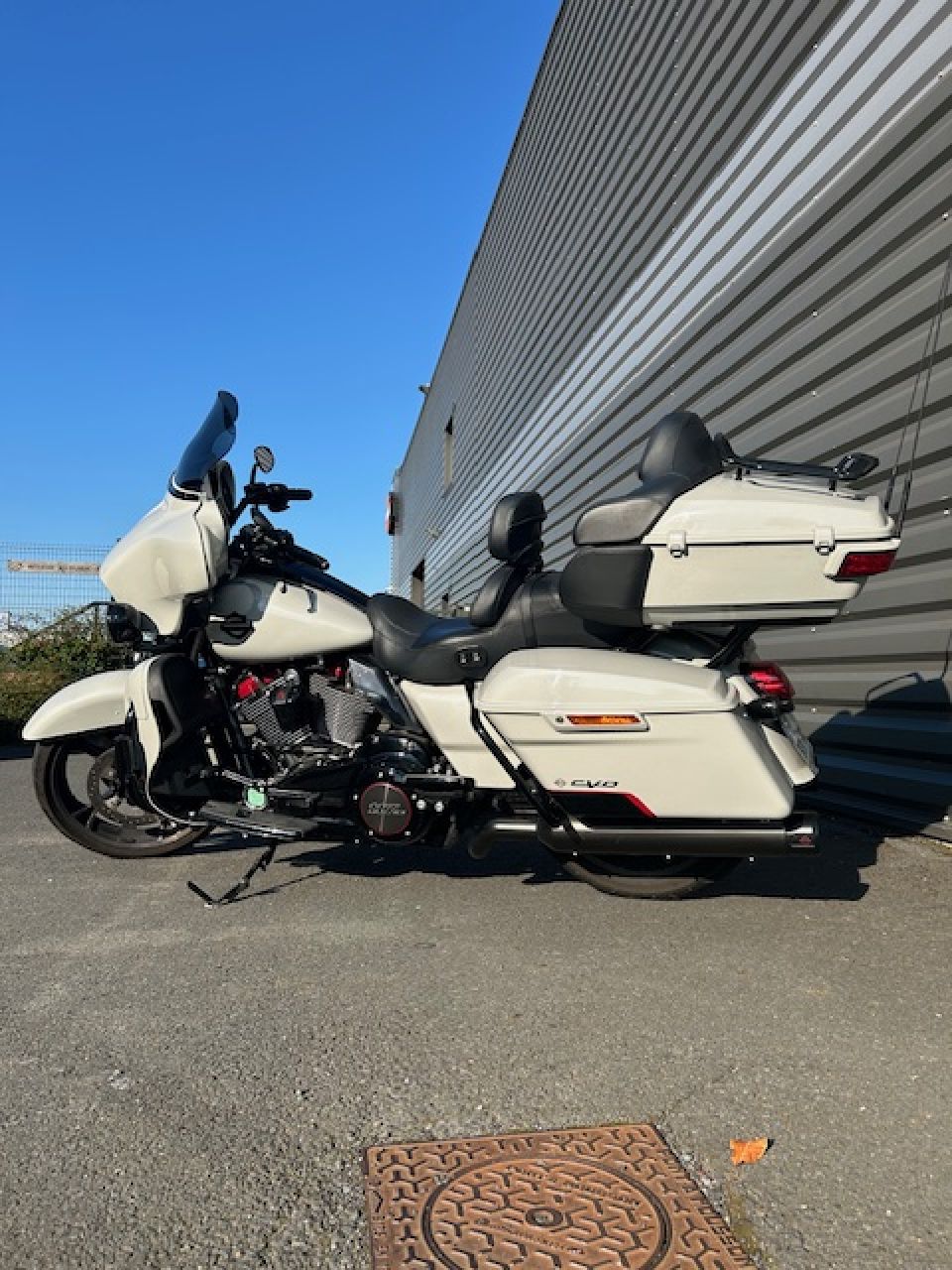 HARLEY-DAVIDSON TOURING ELECTRA GLIDE 1923 ULTRA CVO 4