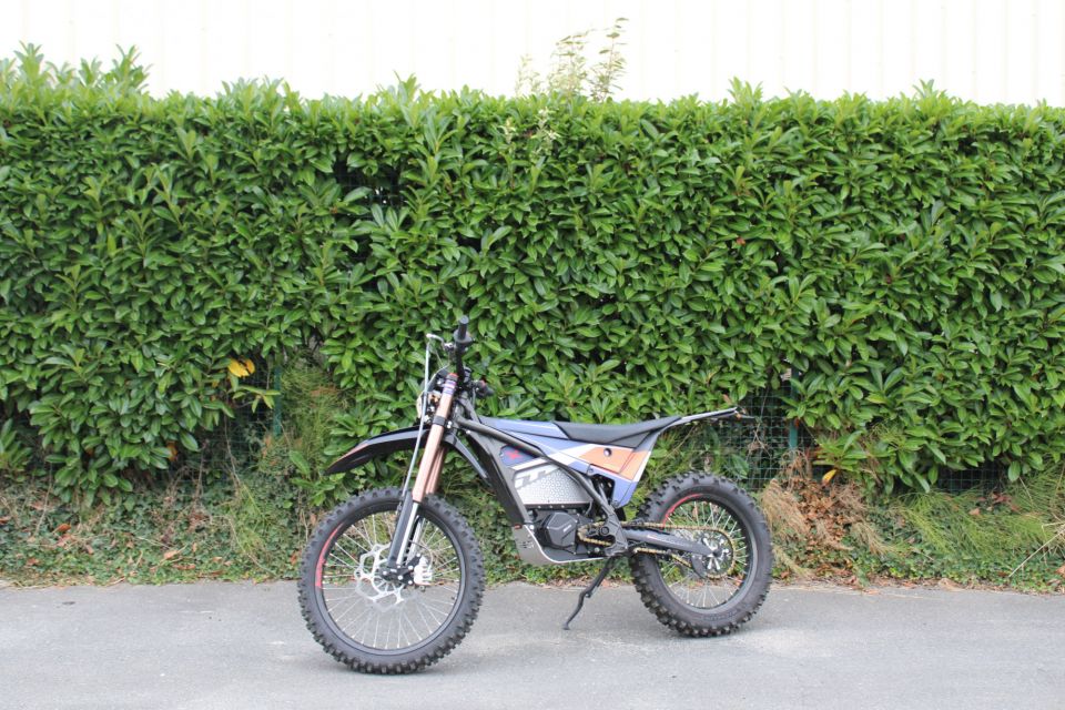 ELECTRIC MOTION ESCAPE 4