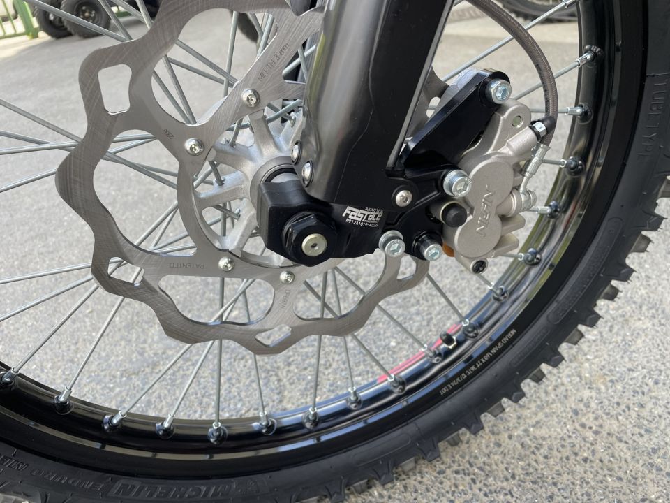 ELECTRIC MOTION ESCAPE 4