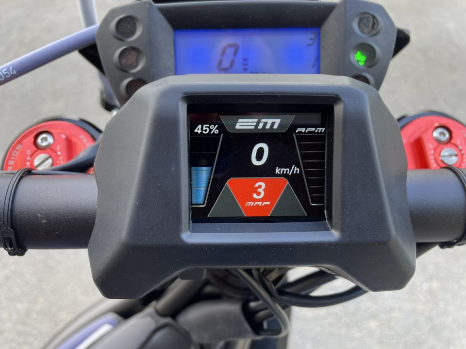 ELECTRIC MOTION ESCAPE 4