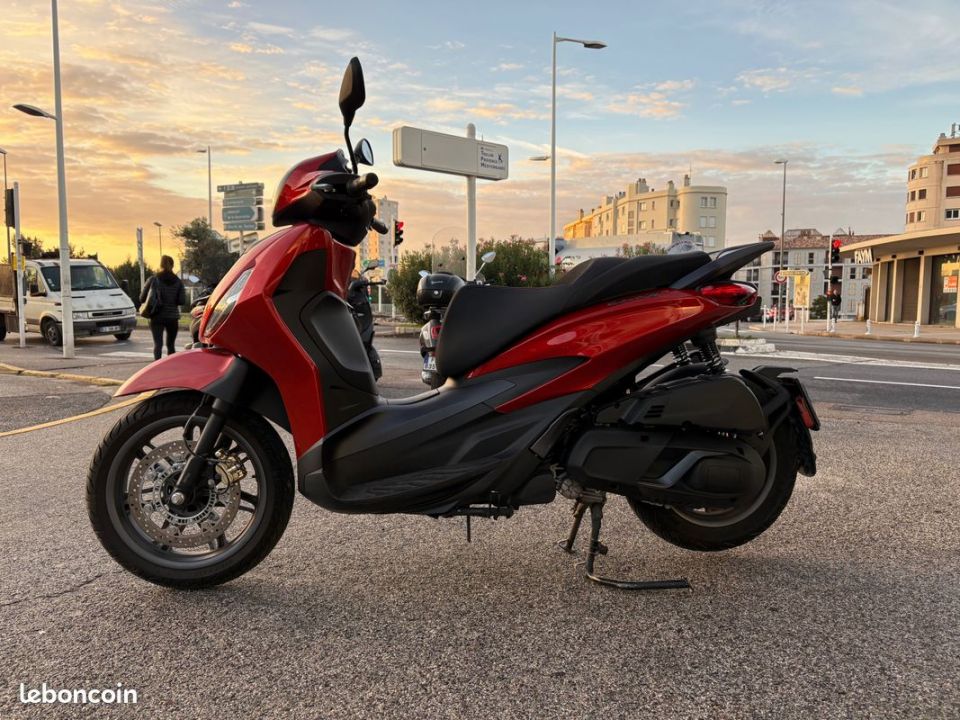 PIAGGIO New Beverly S 400 HPE 4