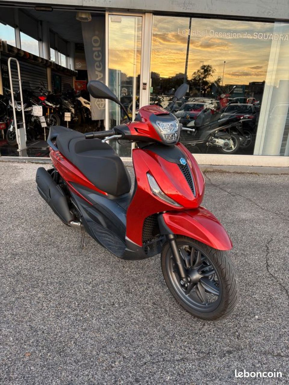 PIAGGIO New Beverly S 400 HPE 4