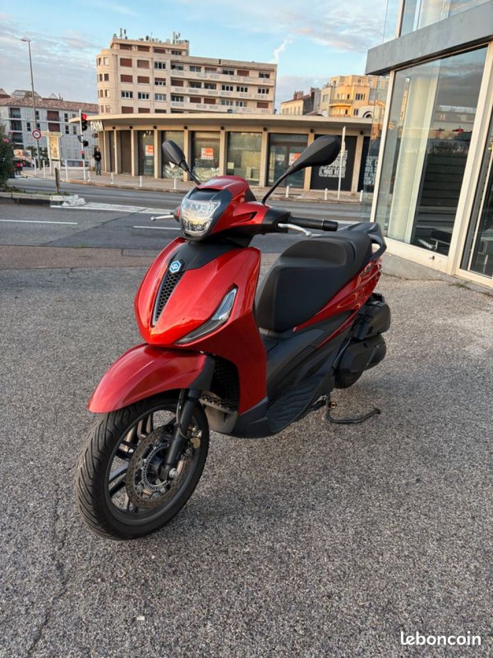 PIAGGIO New Beverly S 400 HPE 4