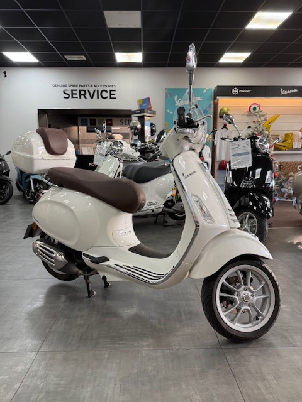 VESPA PRIMAVERA 50 4