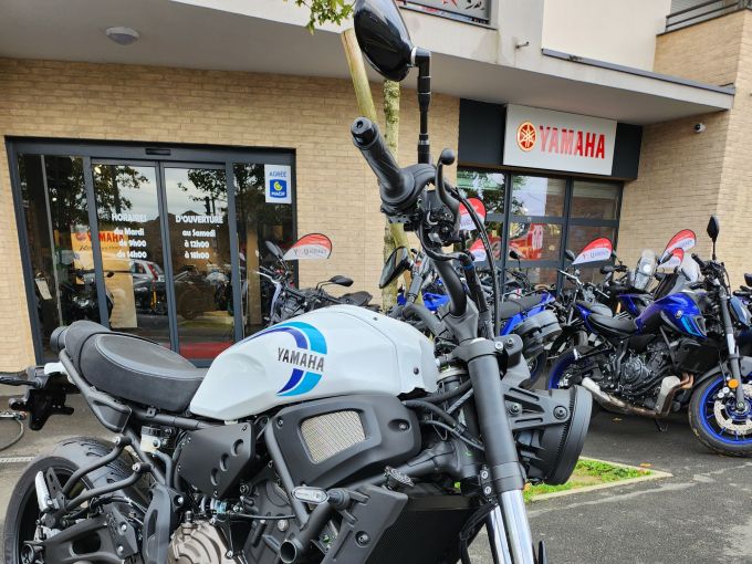YAMAHA XSR 700 4