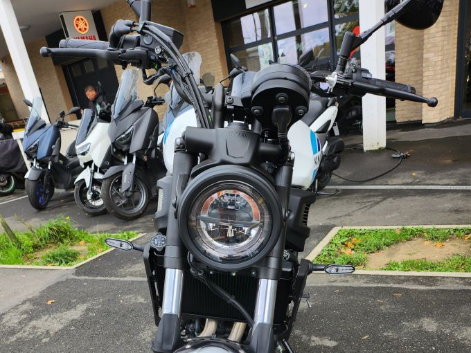 YAMAHA XSR 700 4
