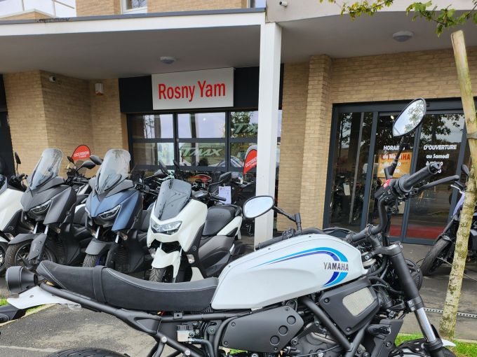YAMAHA XSR 700 4