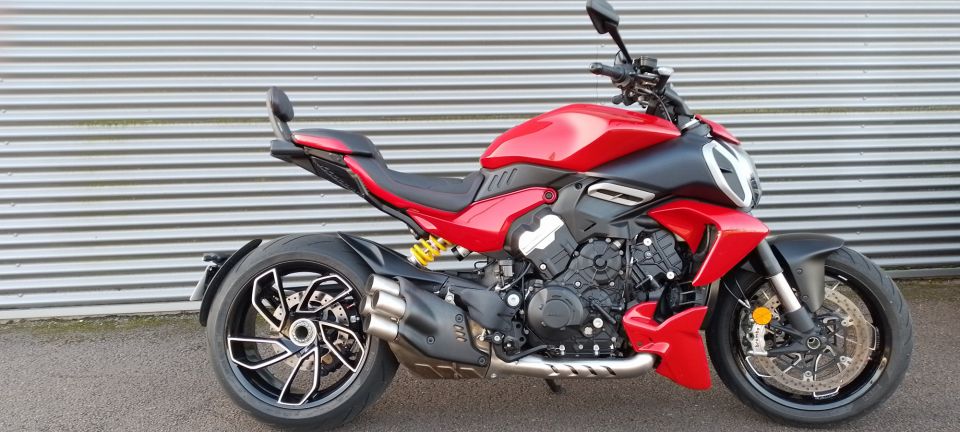 DUCATI DIAVEL V4 4
