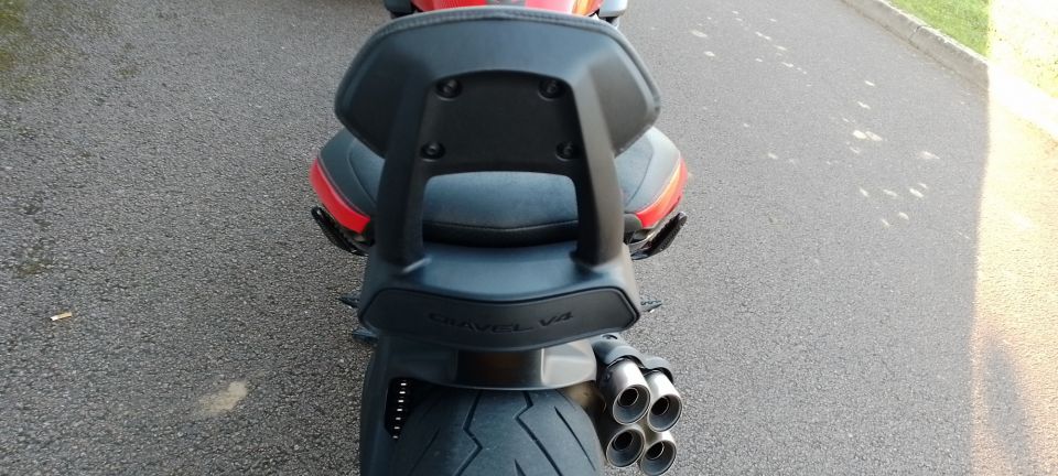 DUCATI DIAVEL V4 4