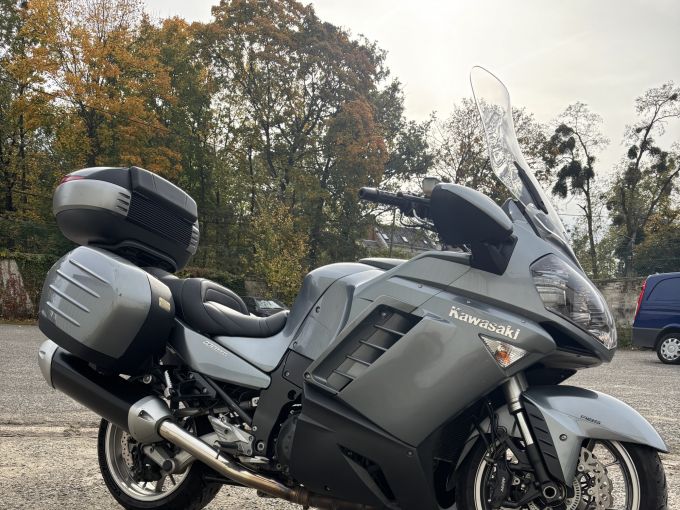 KAWASAKI GTR 1400 4