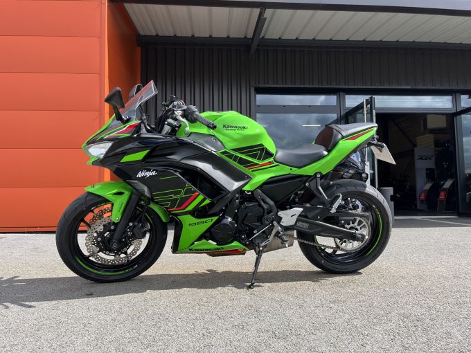 KAWASAKI NINJA 650 4