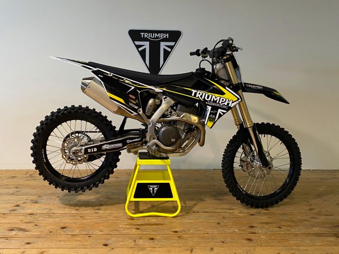 TRIUMPH TF 250-X 4