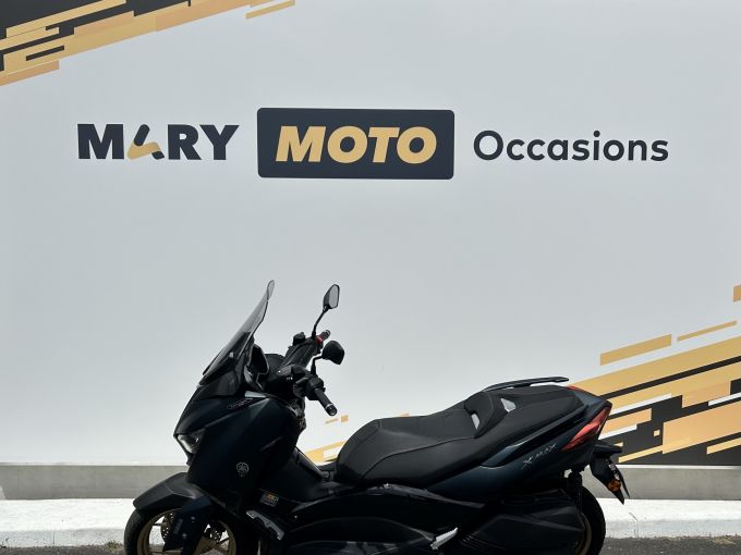 YAMAHA XMAX 300 Tech Max 4