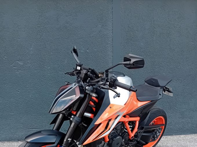 KTM 1290 SUPER DUKE R EVO 4