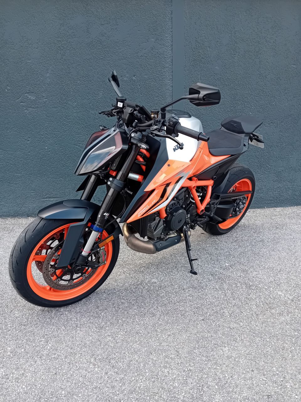 KTM 1290 SUPER DUKE R EVO 4