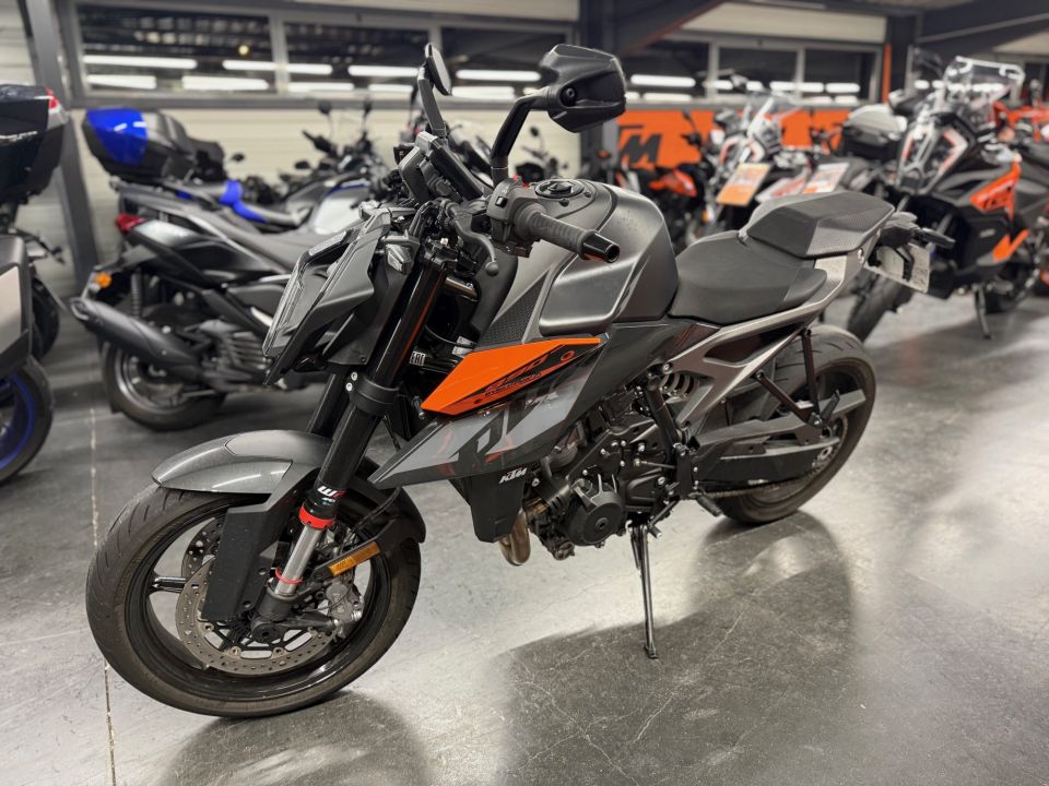 KTM 990 DUKE 4