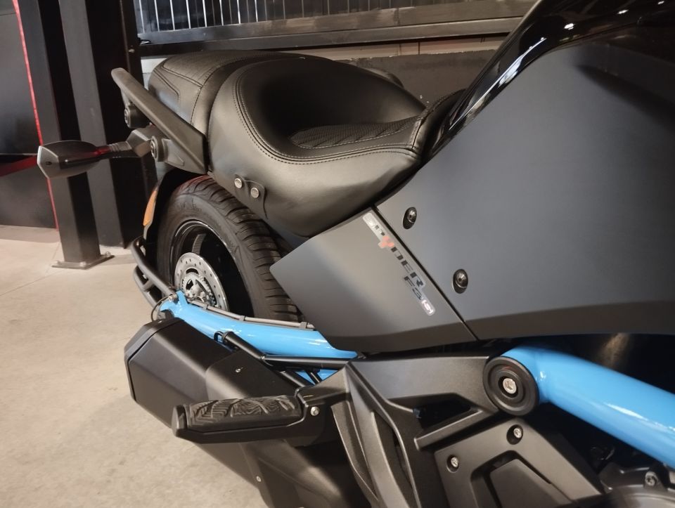 CAN-AM SPYDER F3-S 4