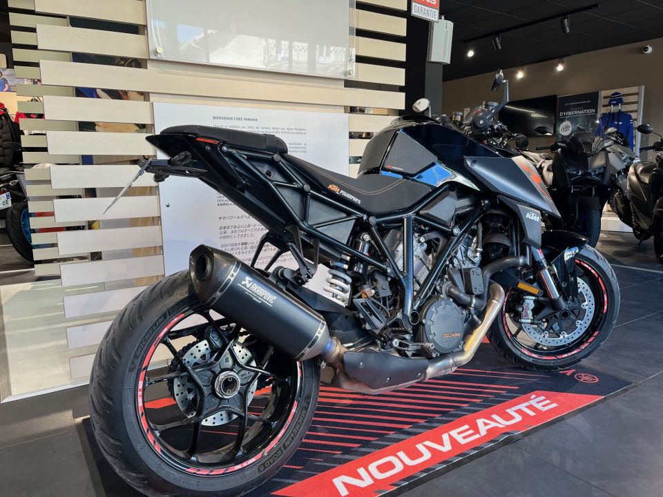 KTM 1290 SUPER DUKE R 4