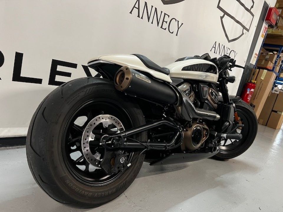 HARLEY-DAVIDSON SPORTSTER 1250 S 4