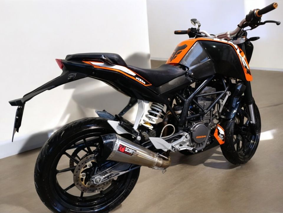 KTM 125 DUKE 4