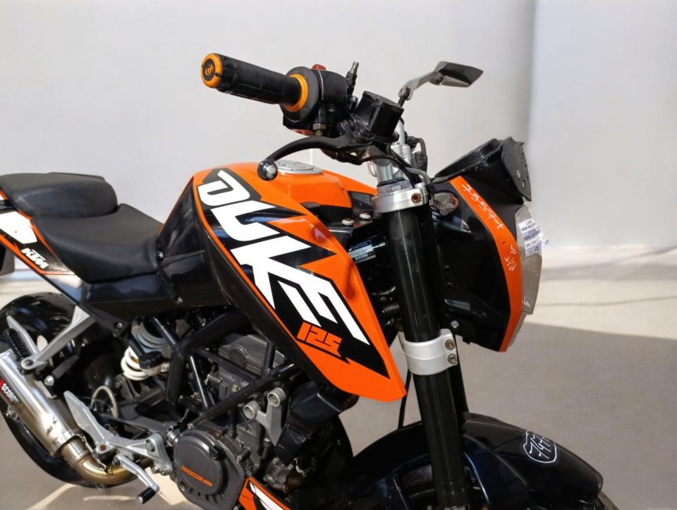KTM 125 DUKE 4