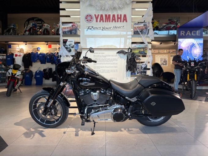 HARLEY-DAVIDSON SOFTAIL SPORT GLIDE 1745 STAGE 1 225€/MOIS* GARANTIE 12 MOIS 4
