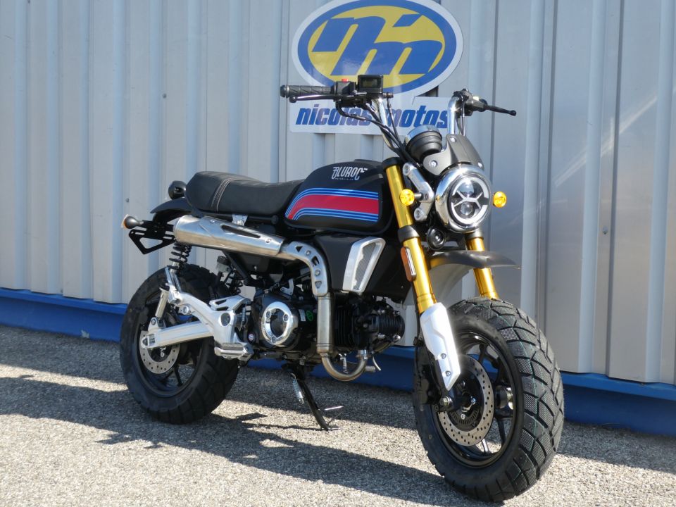 BLUROC MOTORCYCLE X BONGO 4