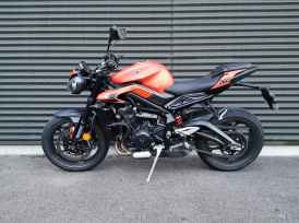 TRIUMPH STREET TRIPLE 765 R A2 - 2025
