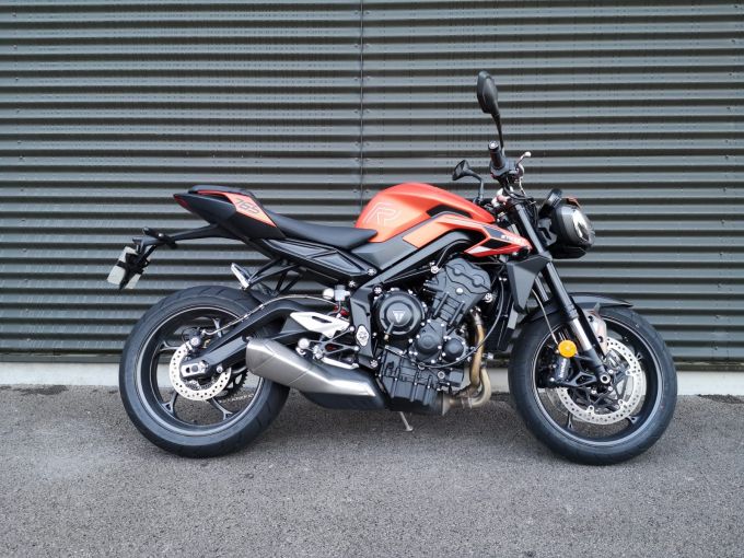 TRIUMPH STREET TRIPLE 765 R A2 4