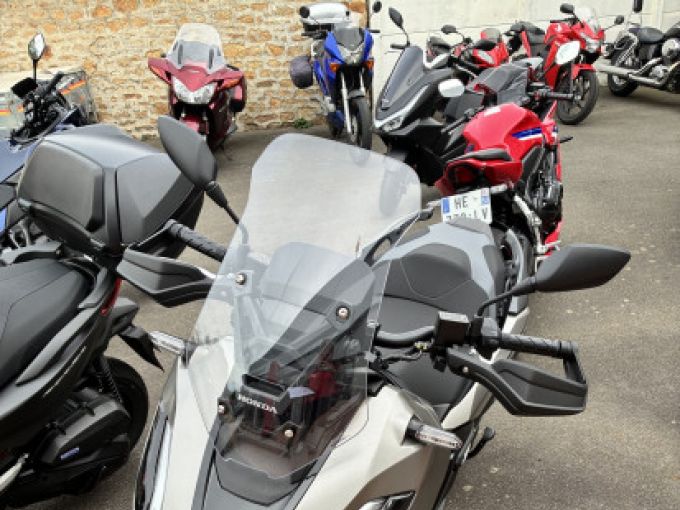 HONDA ADV 350 4
