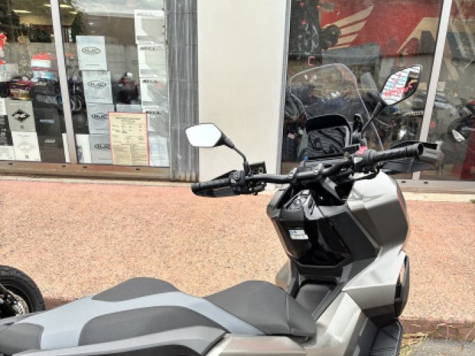 HONDA ADV 350 4