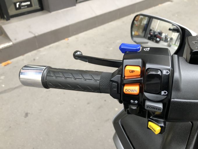 SUZUKI BURGMAN 650 4