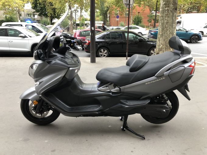 SUZUKI BURGMAN 650 4