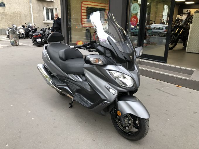 SUZUKI BURGMAN 650 4