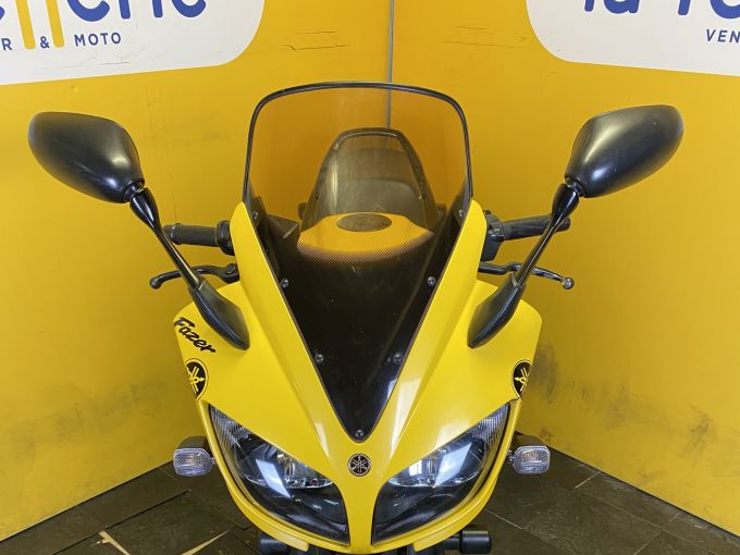 YAMAHA FZ6 600 FAZER 4