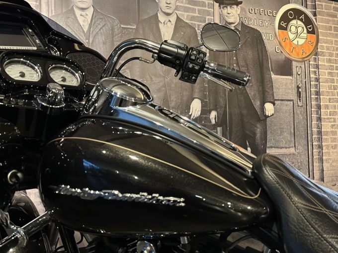HARLEY-DAVIDSON TOURING ROAD GLIDE 1690 SPECIAL 4