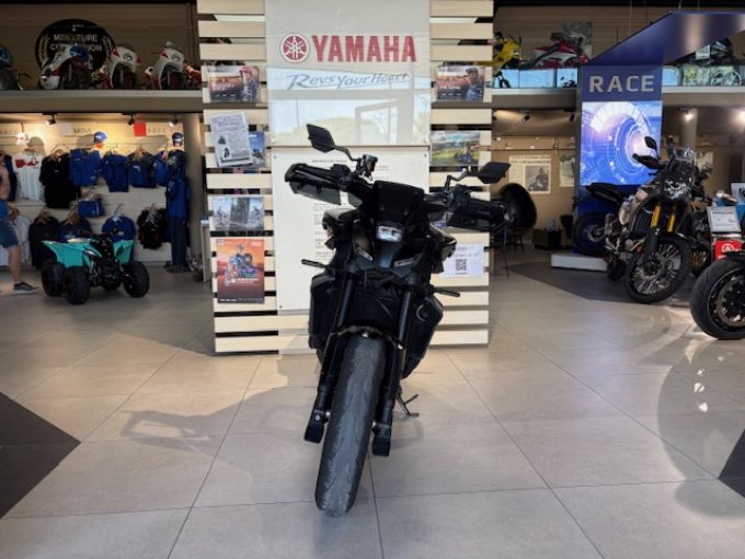YAMAHA MT-09  Y-AMT AKRAPOVIC 148€/MOIS* +DE 3000€ D'EQUIPEMENT  GARANTIE CONSTRUCTEUR 09/26 4