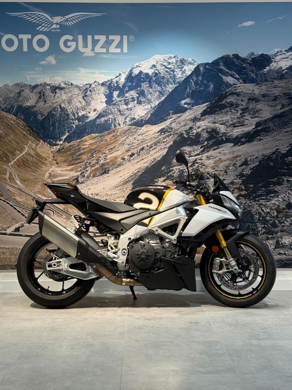 APRILIA TUONO 1100 V4 FACTORY 4