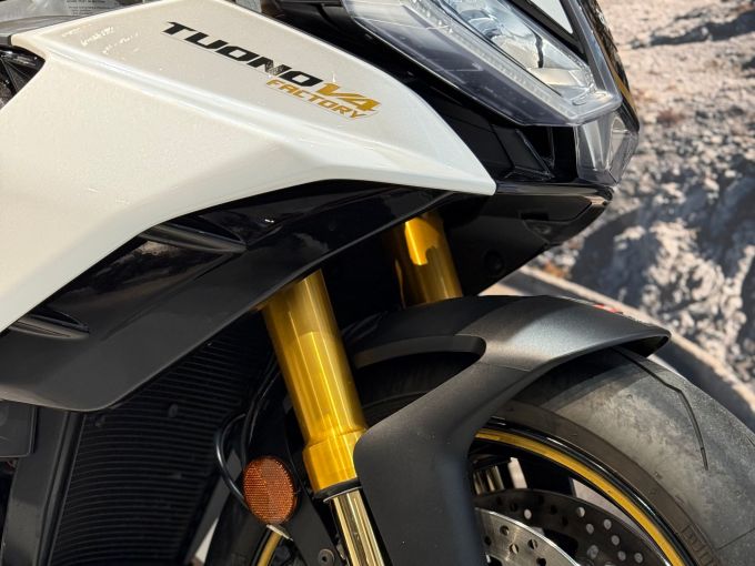 APRILIA TUONO 1100 V4 FACTORY 4