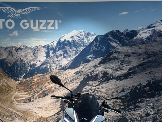APRILIA TUONO 1100 V4 FACTORY 4