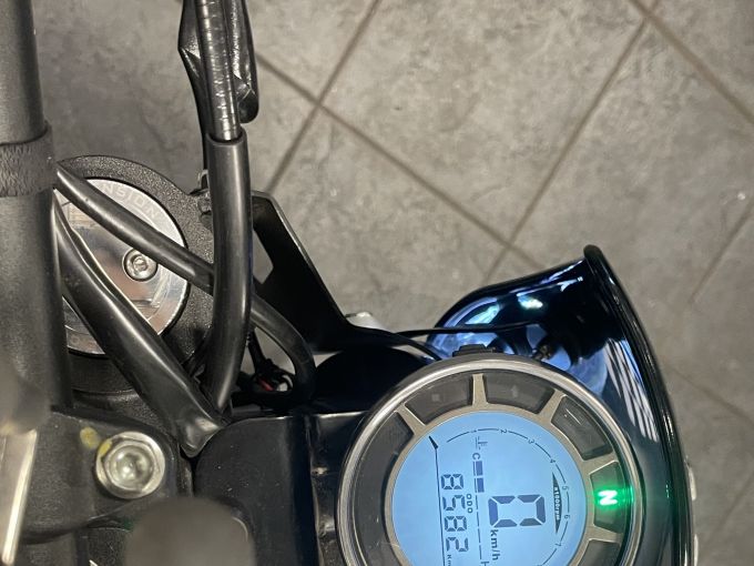 SVM (SWM) OUTLAW 125 4