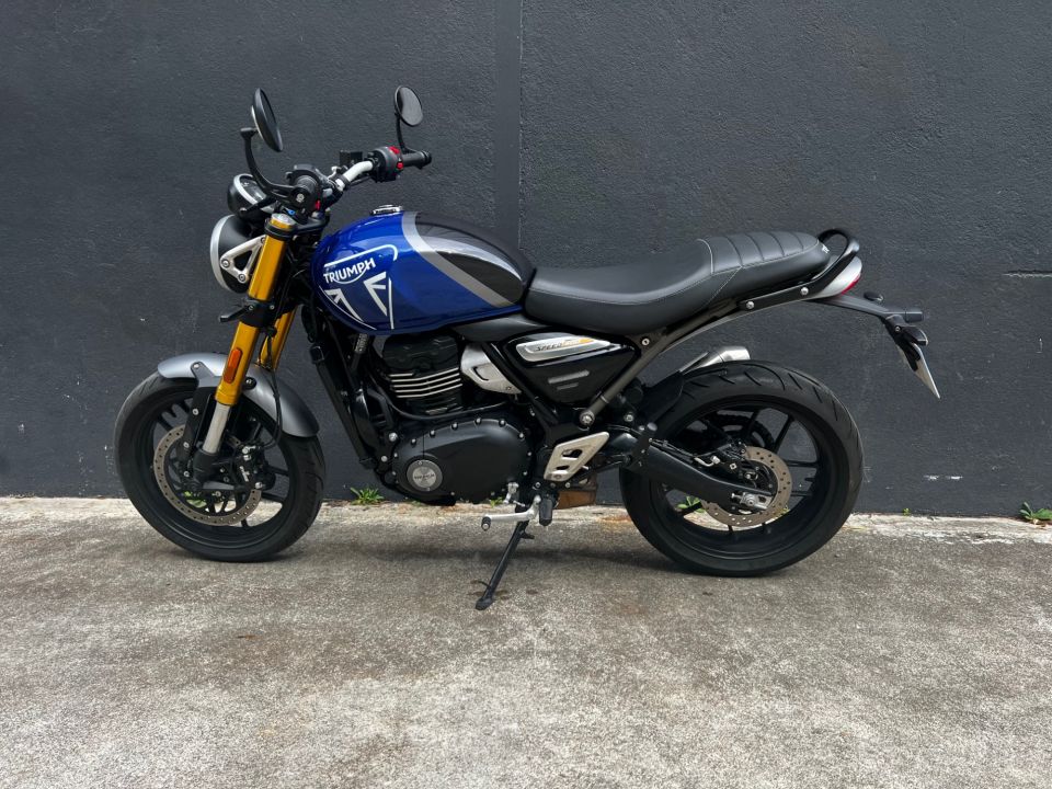 TRIUMPH SPEED 400 4