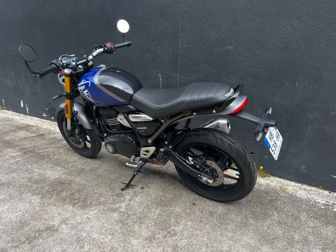 TRIUMPH SPEED 400 4
