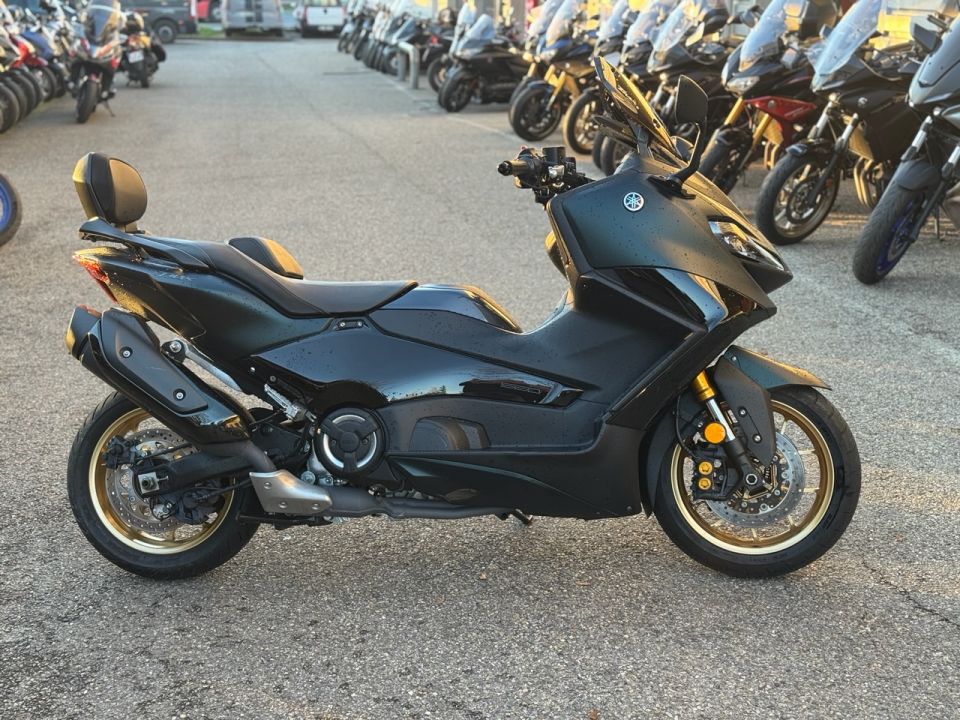 YAMAHA XP T-MAX 560 TECH MAX 4