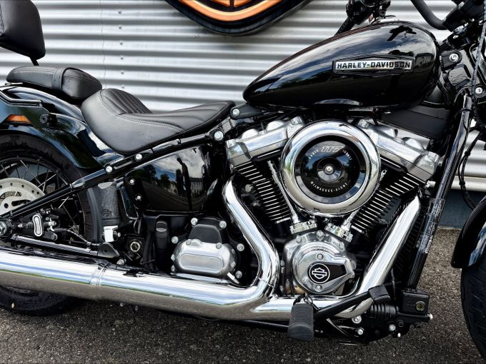 HARLEY-DAVIDSON SOFTAIL STREET BOB 1993 4