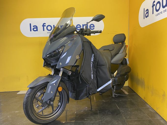 YAMAHA XMAX 125 TECH MAX 4